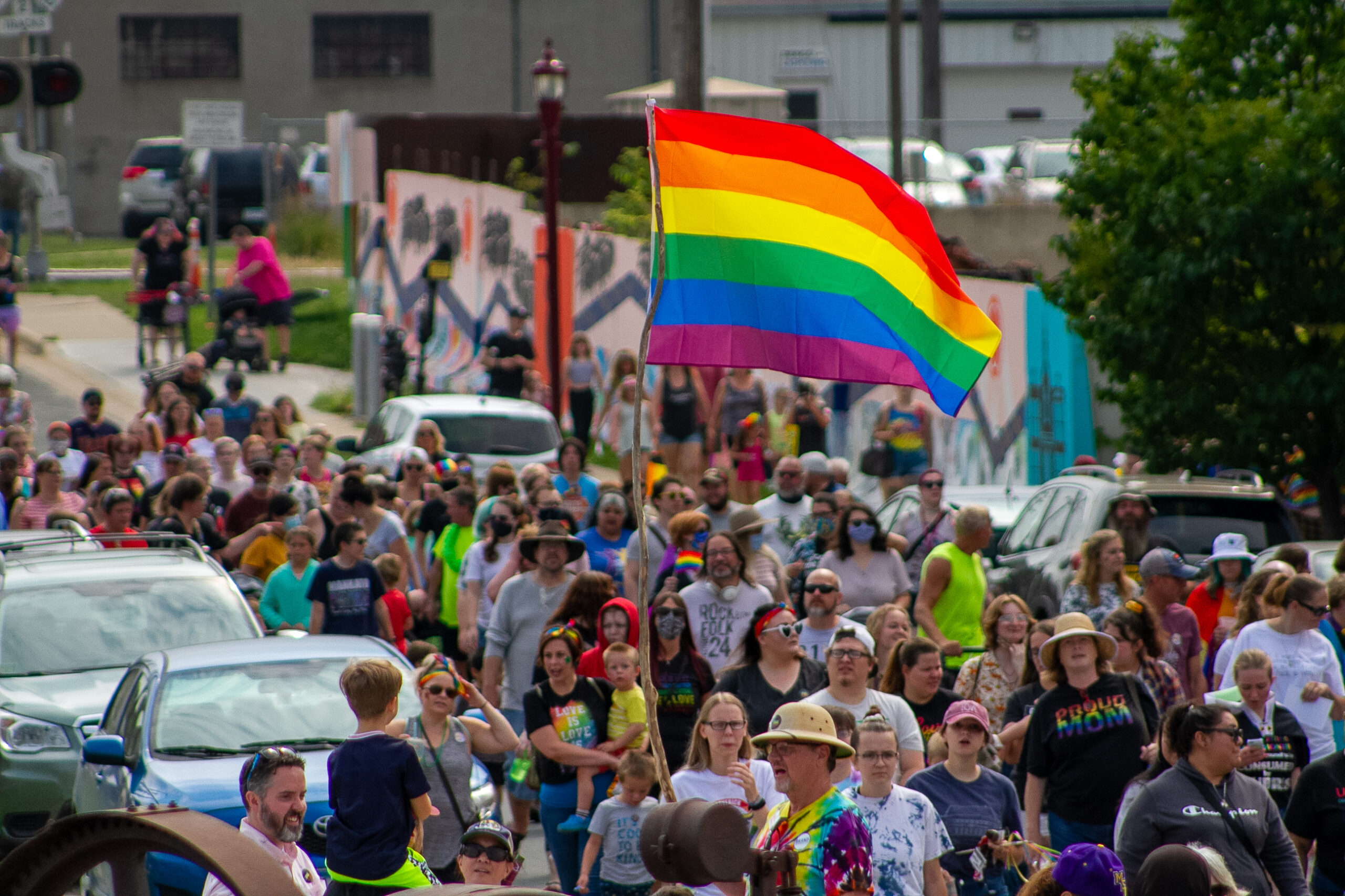 Mankato community comes out to celebrate Pride